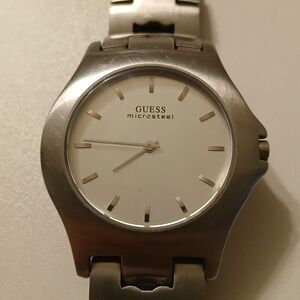 Guess Men's Microsteel Silver Tone Stainless Steel Watch Japan Movt G75399G